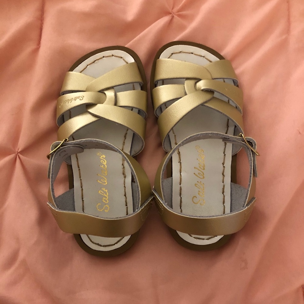 Saltwater sandals